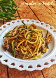Spaghetti alle vongole ed asparagi selvatici